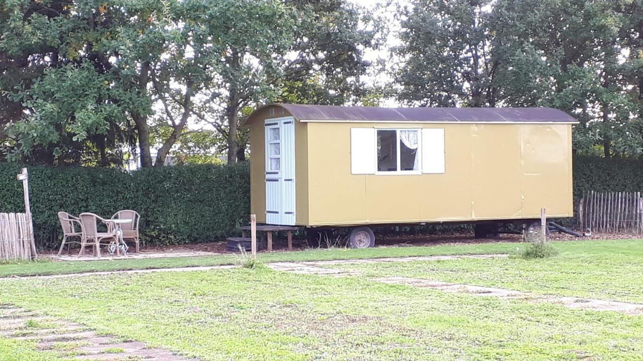 Pipowagen Overnachting Het Houten Huis Zaltbommel Exterior foto